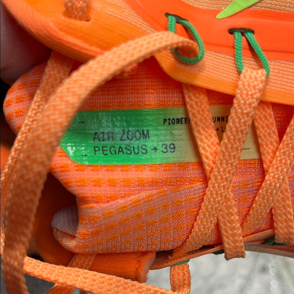 EUC NIKE Orange Air Zoom Pegasus 39 - Picture 12 of 14